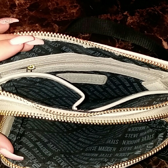 Purse - Picture 2 of 6